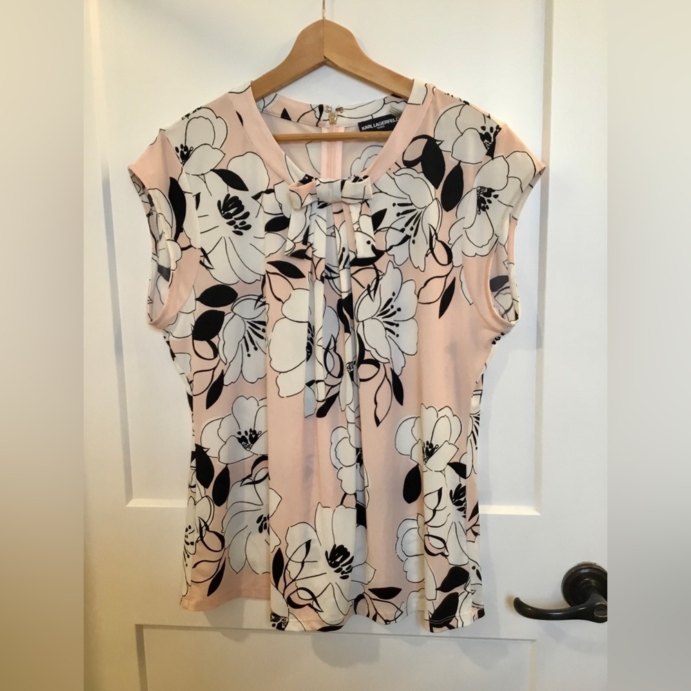Karl Lagerfeld Pink and Black Floral Sleeveless Top 🔹